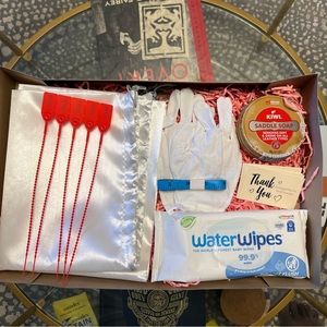 Handbag Reseller Essentials Kit w/ Water Wipes